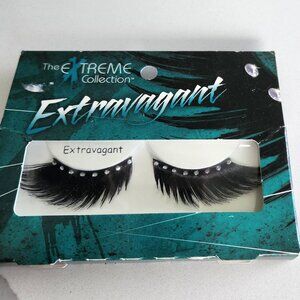 DIAMOND STUDDED FALSE EYELASHES